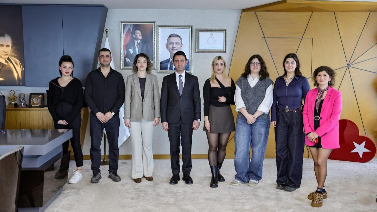 Bayraklı Belediyesi ve Pi Gençlik Derneği'nden Stratejik İş Birliği Protokolü