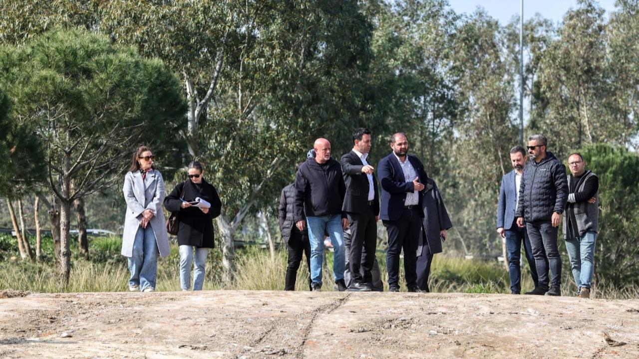 Bayraklı’da Ferdi Zeyrek Spor Kompleksi’nde Çalışmalar Sona Yaklaştı