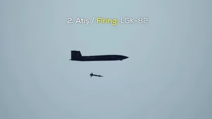 Bayraktar KIZILELMA LGK-82 ve TEBER-82 mühimmatlarıyla hedefi tam isabetle vurdu