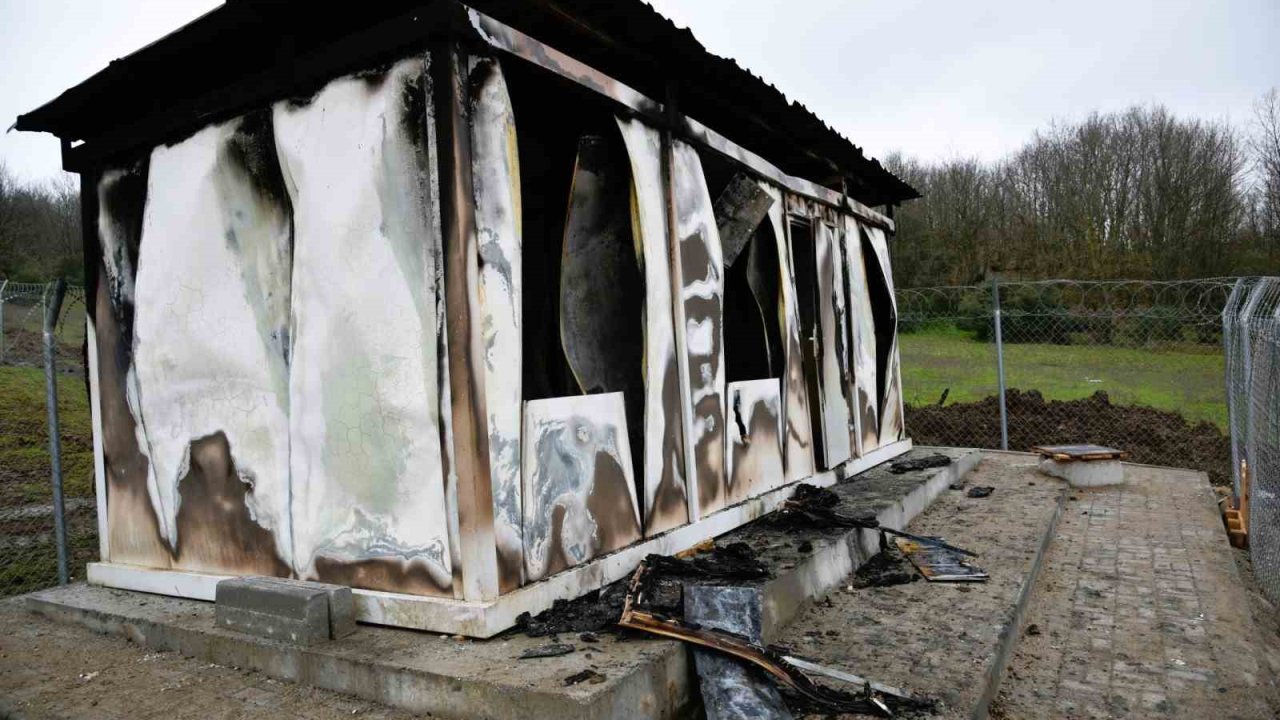 Belediye tesisine sahip çıkamadı...