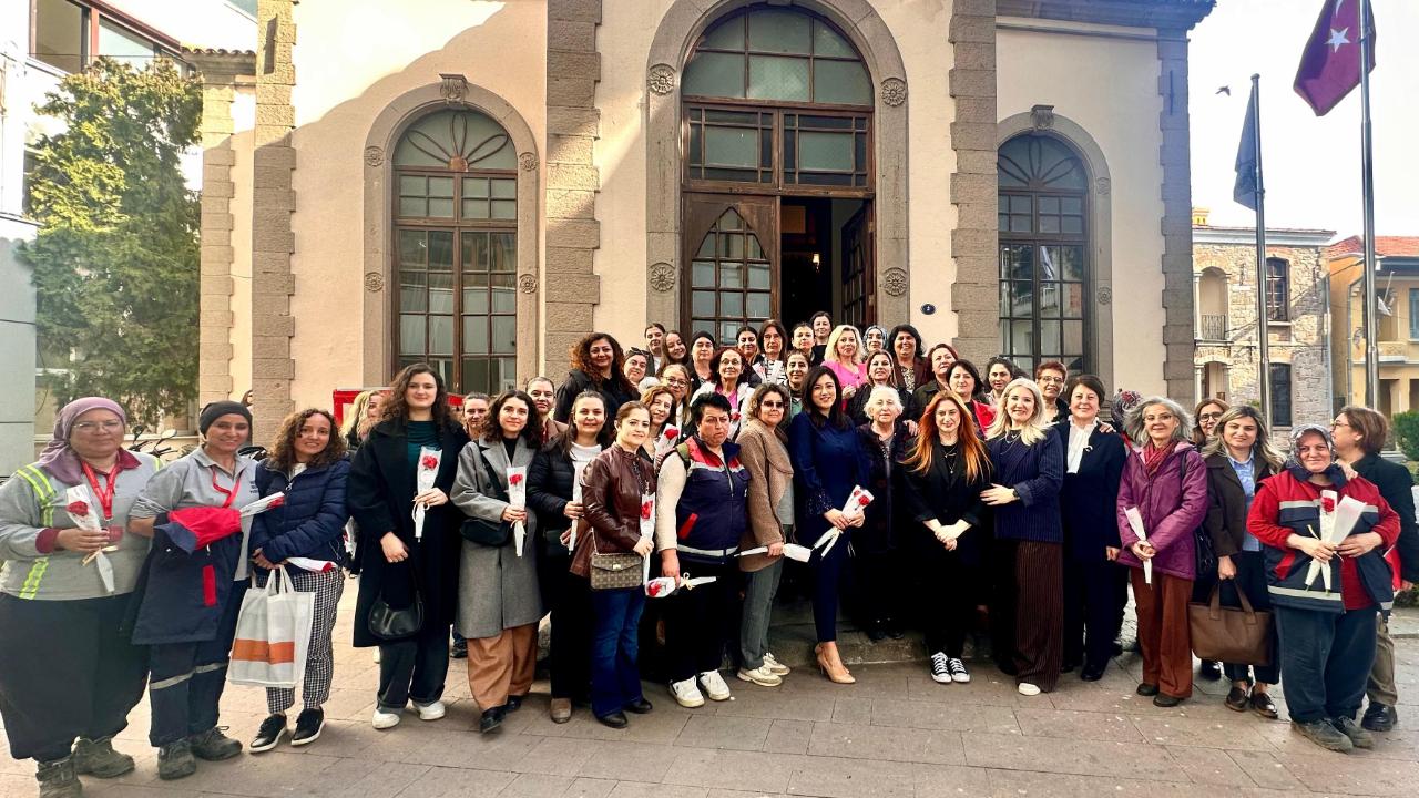 Bergama Belediyesi'nden 8 Mart'a Özel Söyleşi ve Egzersiz Etkinliği