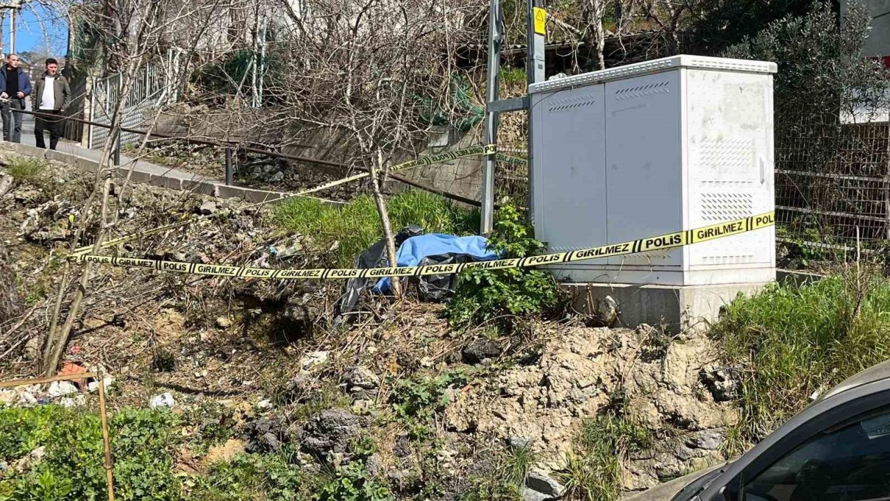 Beykoz’da motosiklet elektrik direğine çarptı: Üniversite öğrencisi hayatını kaybetti