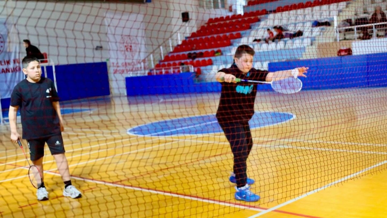Bilecik’te Badminton Küçükler İl Birinciliği müsabakaları tamamlandı