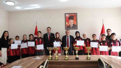 Bilecik’te ‘Floor Curling’ başarı belgeleri sahiplerini buldu