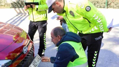 Bilecik’te standart dışı plakalara yönelik denetim