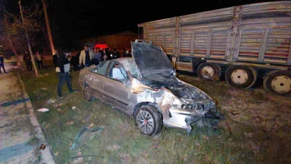 Bolu’da kazada ortalık savaş alanına döndü: 4 yaralı