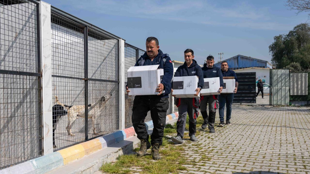 Bornova’da can dostlara büyük destek