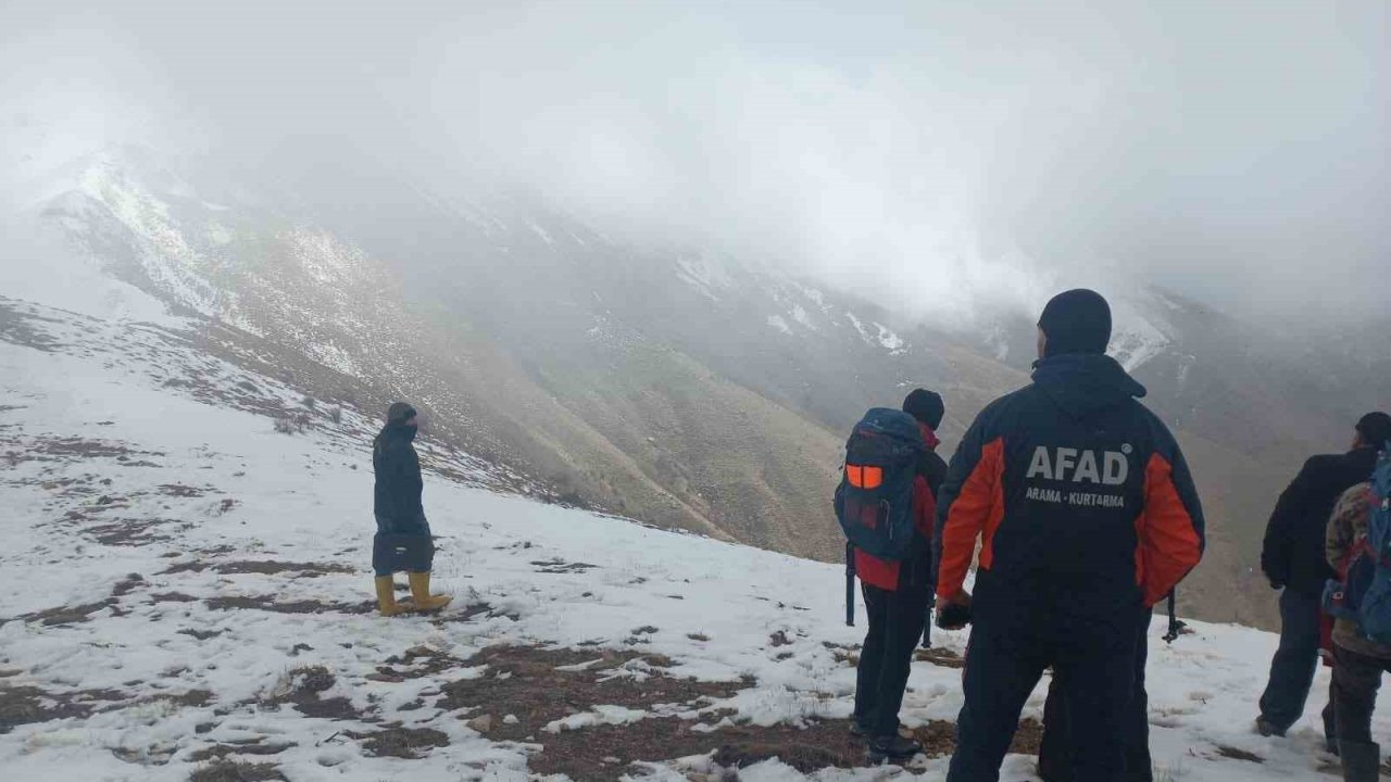 Bozdağ’da kaybolan dağcıyı arama çalışmaları İzmir’e kaydırıldı
