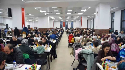 BŞEÜ personeli iftar yemeğinde bir araya geldi