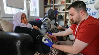 Buca’da sağlık hizmeti mahallelere geliyor