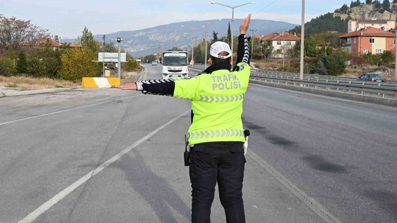 Burdur’da Ramazan Bayramı tedbirleri: 8 bin 24 kolluk gücü sahada olacak