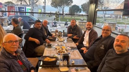Burhaniye’de bağımsız meclis üyeleri basına iftar verdi