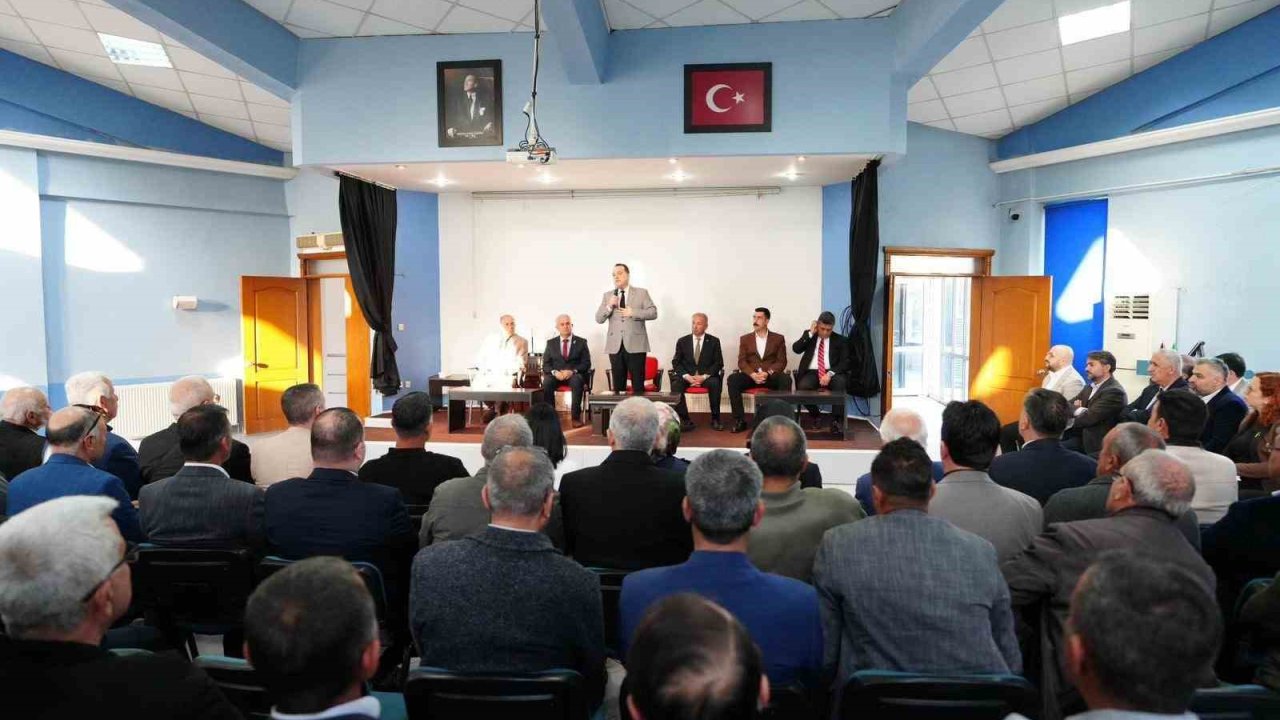 Büyükşehir Belediye Başkanı Dutlulu, Salihli’de muhtarlarla buluştu