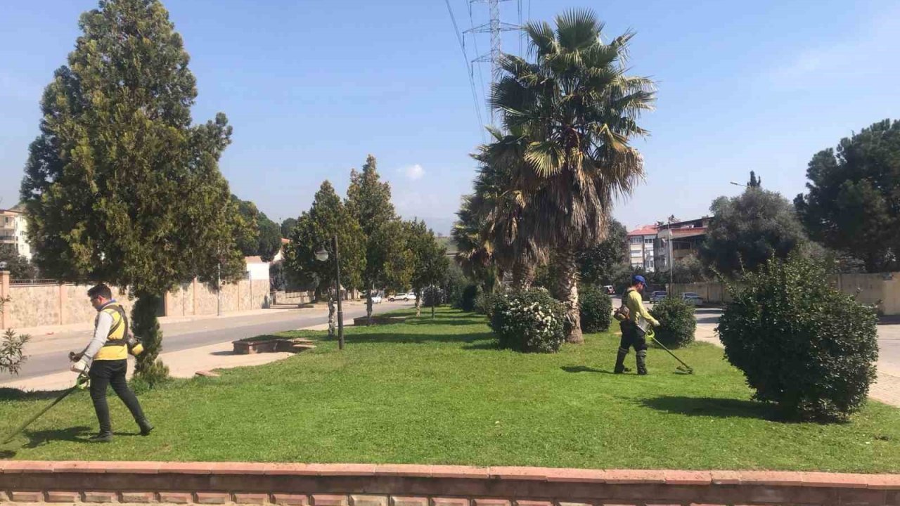 Büyükşehir sahaya indi, Nazilli bayrama hazırlandı