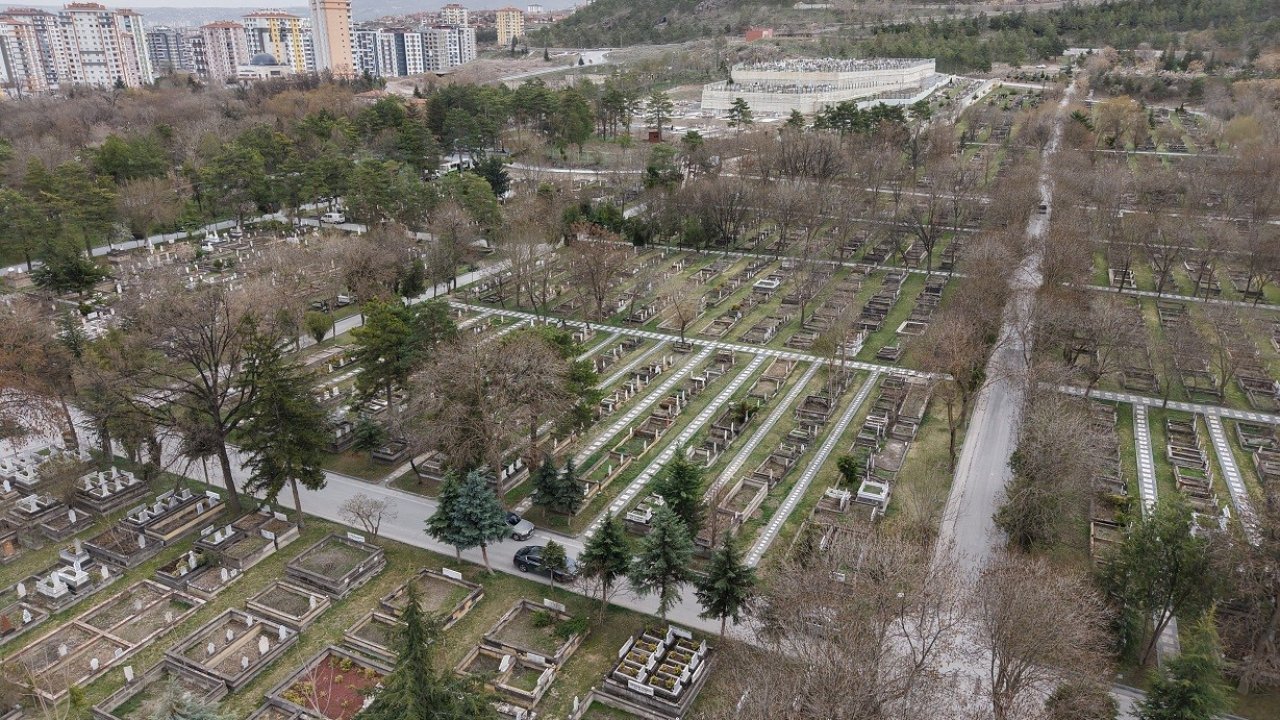 Büyükşehir’den akıllı şehircilikte örnek proje: mezarlık bilgi sistemi hizmete girdi