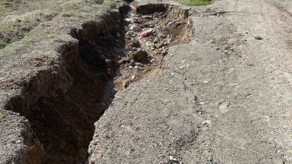 Çameli Belediyesi yol bakım çalışmalarına hız kesmeden devam ediyor