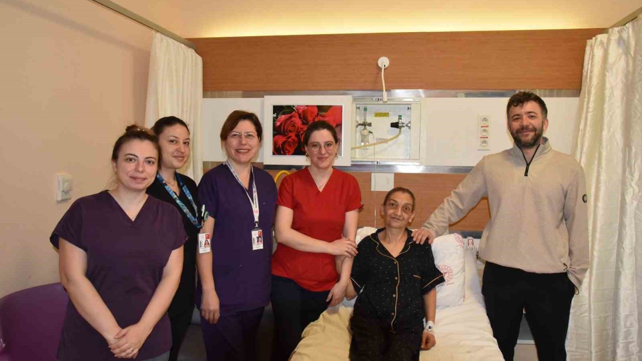 Çanakkale’de nadir görülen sindirim sistemi hastalığına yakalanan hasta sağlığına kavuştu