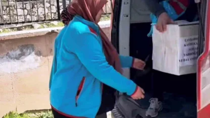 Çavdarhisar SYDV gıda yardım paketlerini ihtiyaç sahiplerine ulaştırdı