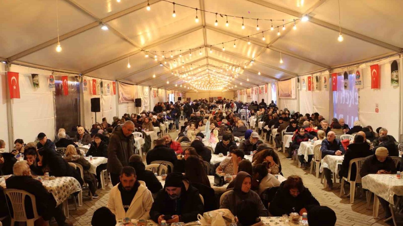 Dayanışma sofrası Maltepe’de büyüyor