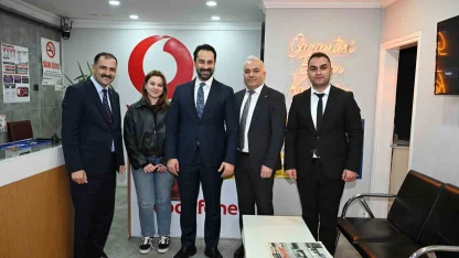 Demirci’de 5 bin kişilik iftar sofrası kuruldu