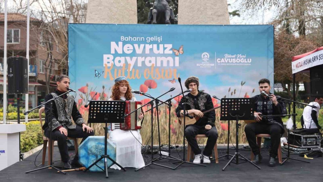 Denizli’de bahara görkemli karşılama