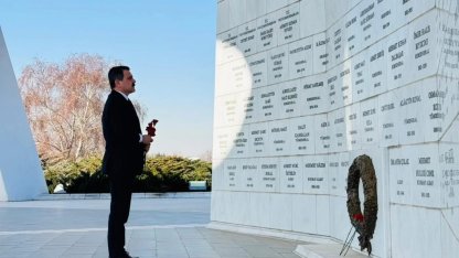 Devlet Büyükleri Anıt Mezarlığı’nda Anma Programı Gerçekleştirildi