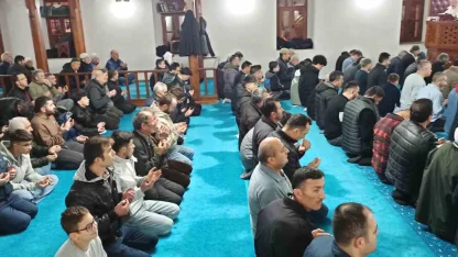 Devrek’te Kadir Gecesi coşkusu