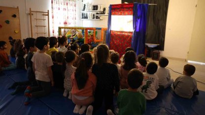 Didim Belediyesi minikleri Hacivat ve Karagöz ile buluşturdu