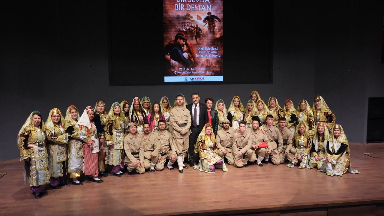 Dikili Belediyesi Halk Oyunları Topluluğu’ndan Anlamlı Gösteri