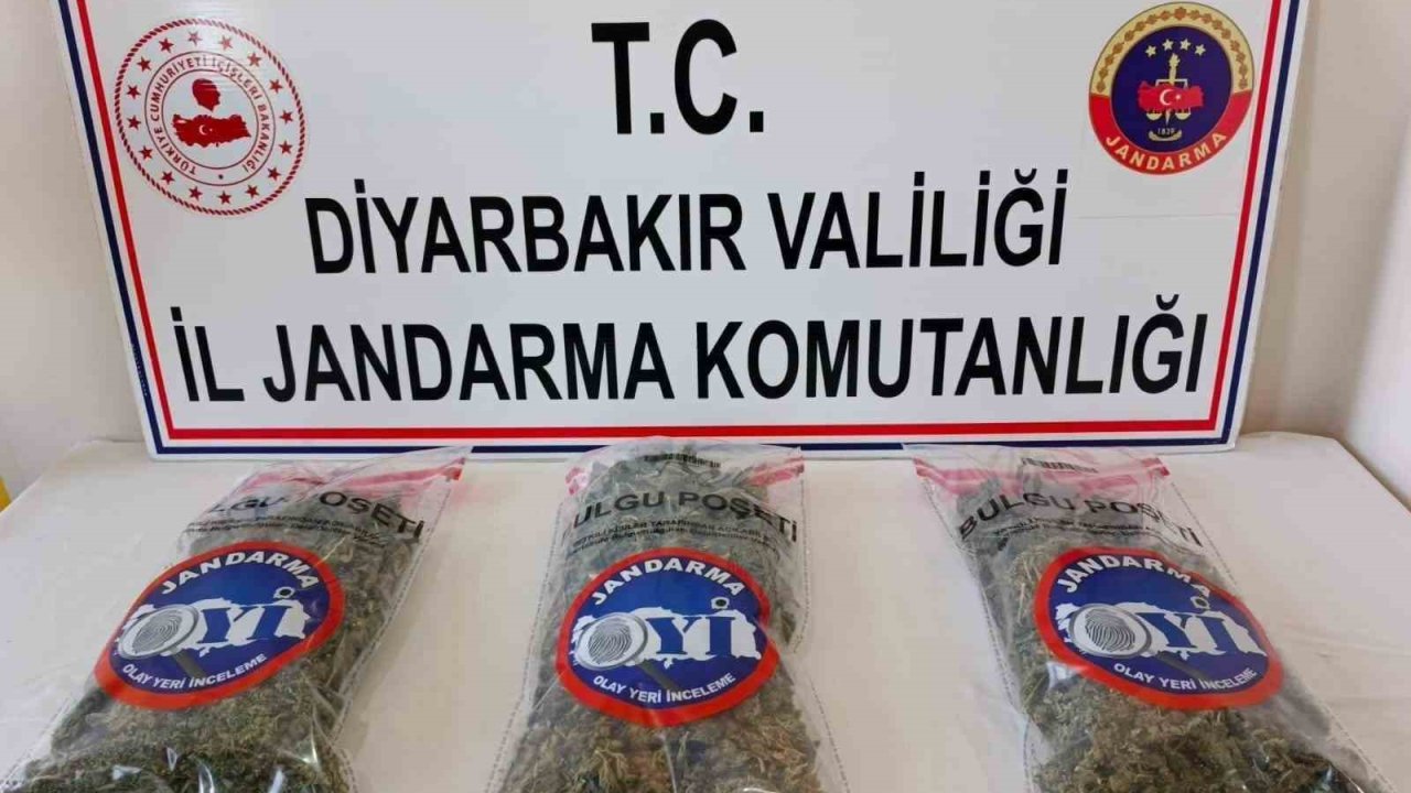 Diyarbakır’da 25 kilo esrar ele geçirildi