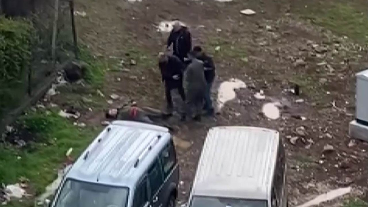 Diyarbakır’da bıçaklı kavga anı kameraya yansıdı