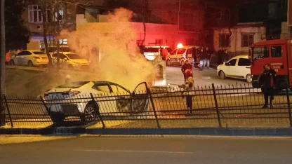 ‘Dur’ ihtarına uymayan otomobil sürücüsü uzun süre kovalandı: Yakalanan 2 şüphelinin yasaklı madde testi pozitif çıktı