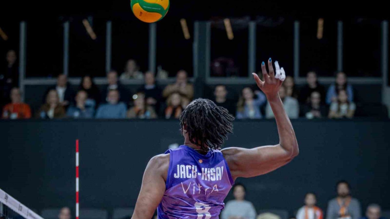 Eczacıbaşı Dynavit, Rzeszow’u mağlup etti