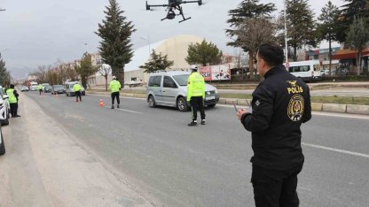 Elazığ’da dron destekli trafik uygulaması