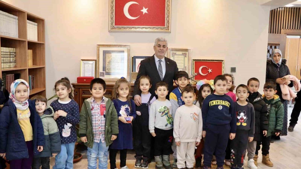 Elazığ’da öğrencilerinden Filistin’e anlamlı destek