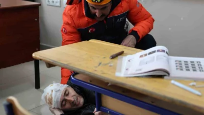 Elazığ’da okullarda deprem tatbikatı
