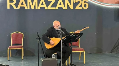 Endülüs geleneğini yaşatan İspanyol hacılar AK Parti İstanbul İl Başkanlığı’na geldi