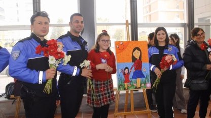 Engelli çocuklardan "Şiddete karşı sevgi" sergisi