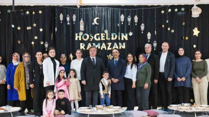 Erzincan’da üç kuşak aynı sofrada buluştu