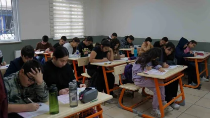 Esenyurt Belediyesi’nden paket ders sistemiyle 6 bin 396 öğrenciye destek