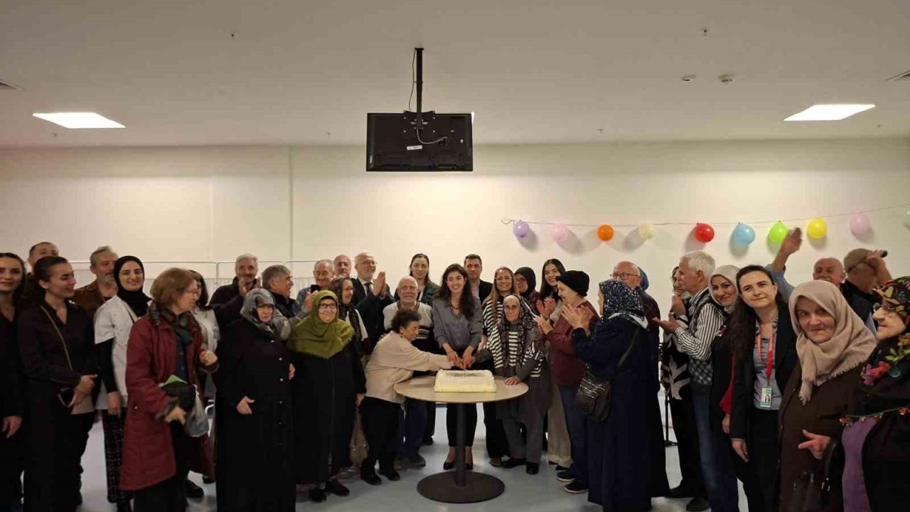 Eskişehir Şehir Hastanesi’nde yaşlılarla anlamlı buluşma