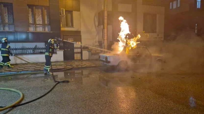 Eskişehir’de park halindeki LPG’li araç küle döndü