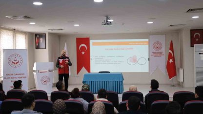 Evlenecek gençlere yönelik eğitimler sürüyor