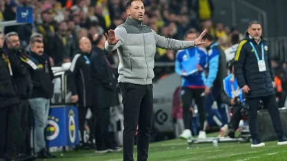 Fenerbahçe: "Domenico Tedesco, Gaziantep FK maçında takımımızın başında yer alamayacak"