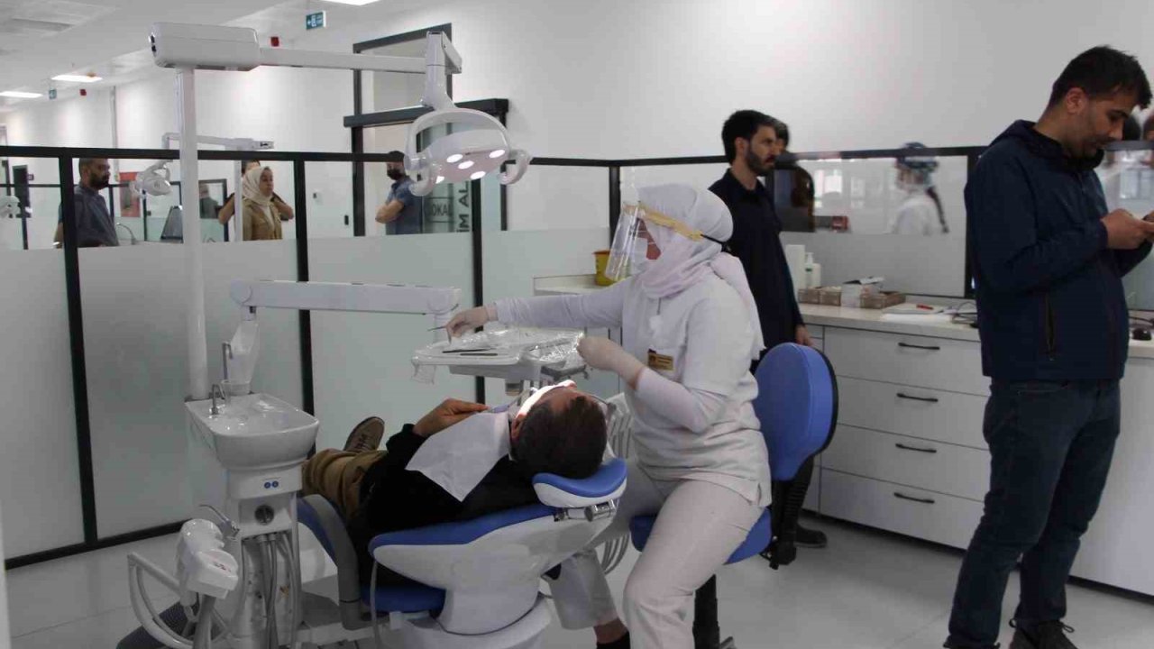 Fırat Üniversitesi Diş Hekimliği Fakültesi ve Hastanesi kapılarını açtı