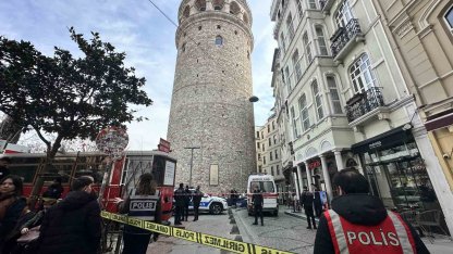 Galata Kulesi’nden atlayan kadın hayatını kaybetti