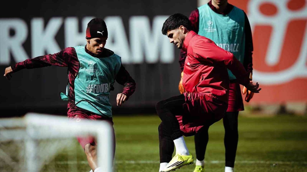 Galatasaray, Liverpool maçı hazırlıklarına başladı