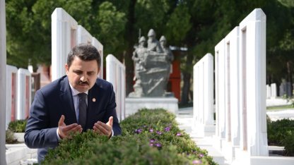 Gelibolu Tarihi Alan Başkanı Kaşdemir: "Çanakkale ruhu, bu aziz milletin kalbinde ebediyen var olsun"