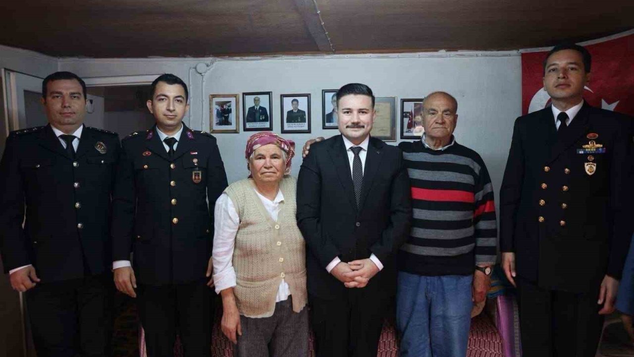 Gökçeada Kaymakamı Acar’dan Gazi ailesine bayram ziyareti