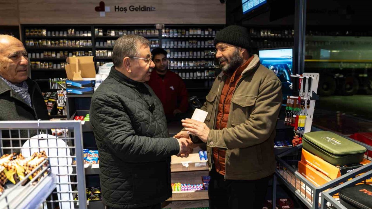 Gölbaşı Belediyesi’nden vatandaşlara sahurluk ikramı